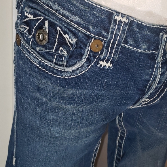 Jeans - Picture 2 of 6